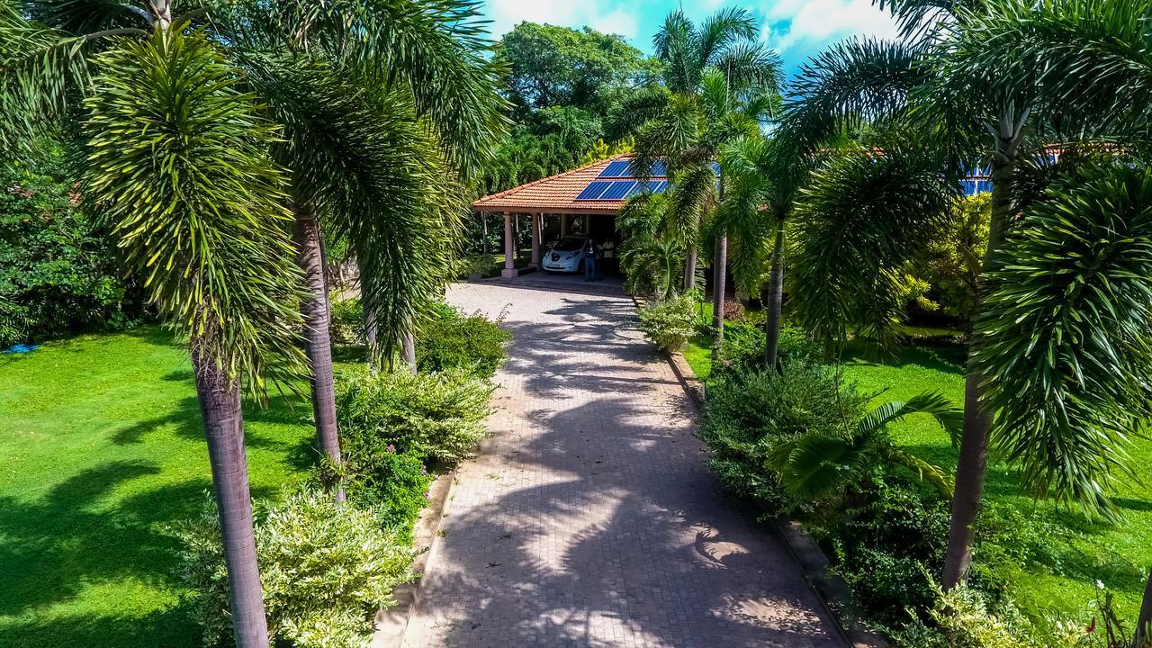Tropical Villas Negombo Exterior foto