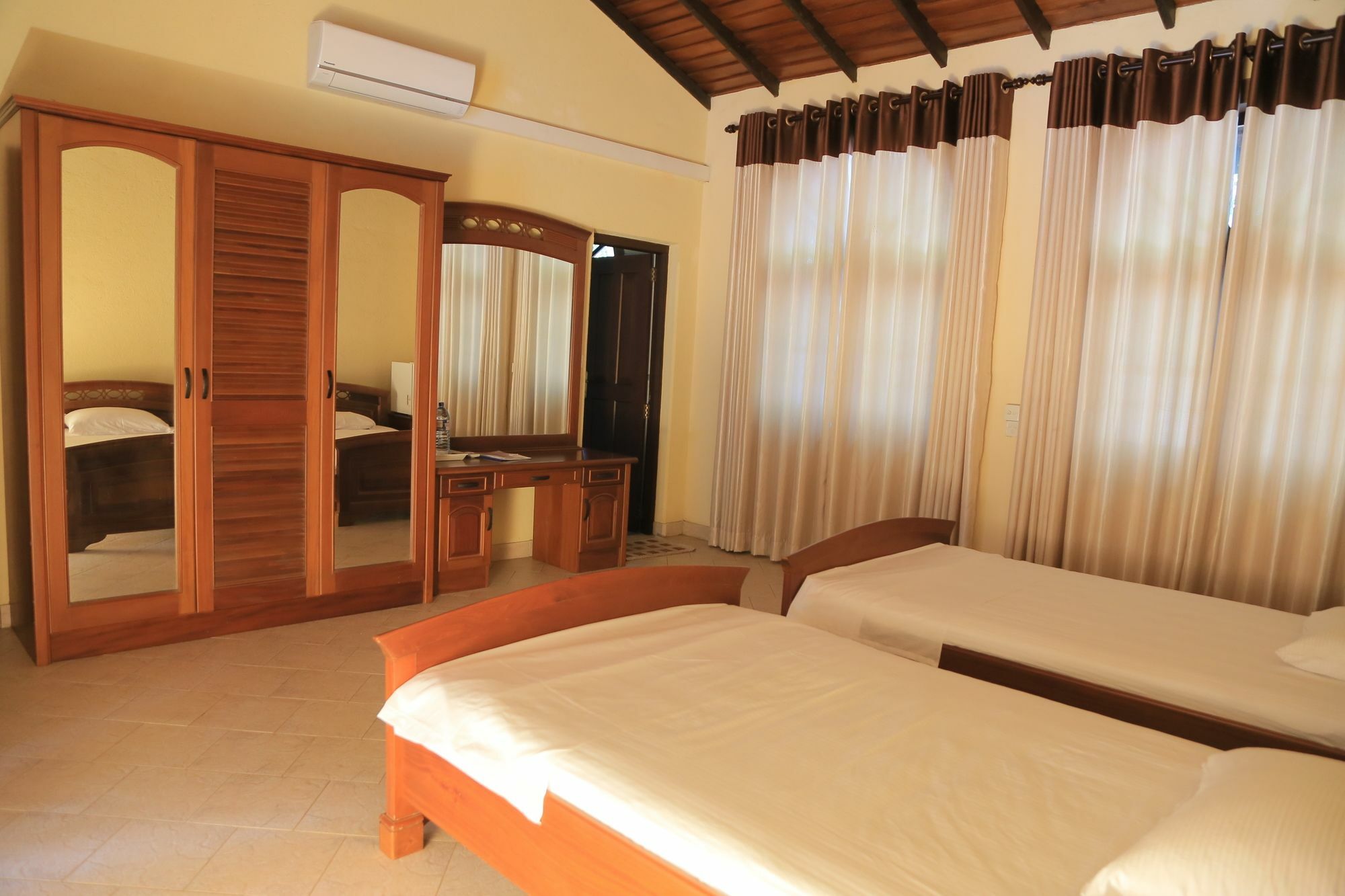 Tropical Villas Negombo Exterior foto
